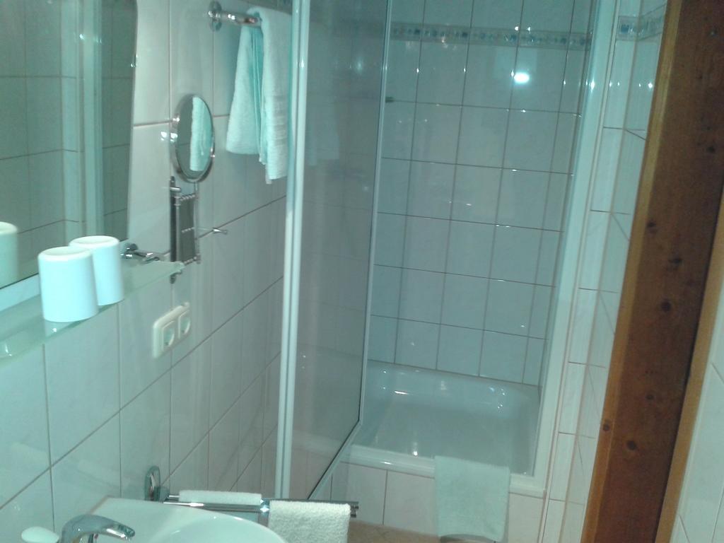 Gaestehaus Attenhauser Unterammergau Bilik gambar